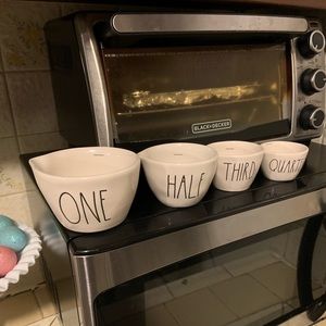 Rae dunn measuring cups